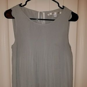 Stylish gray Max Studio top